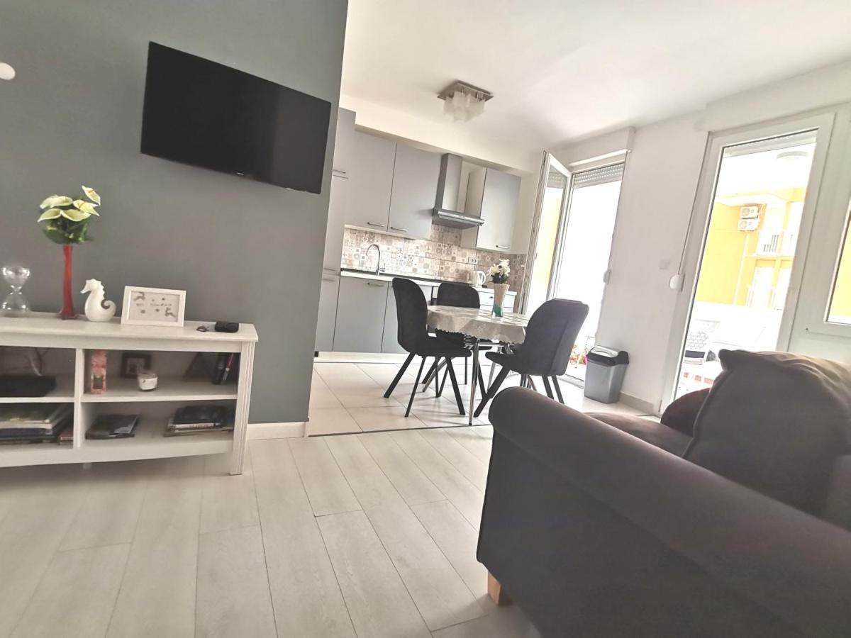 Residential Apartment Сплит Екстериор снимка