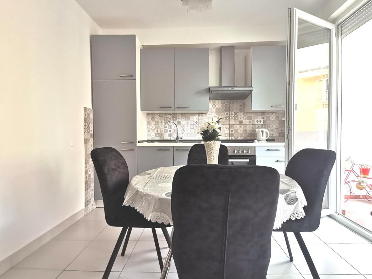 Residential Apartment Сплит Екстериор снимка